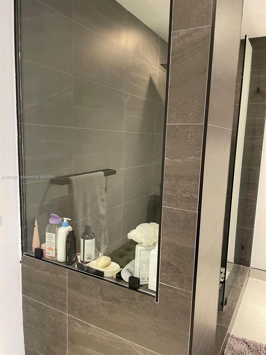 CAPTIVA CONDO B - Residential