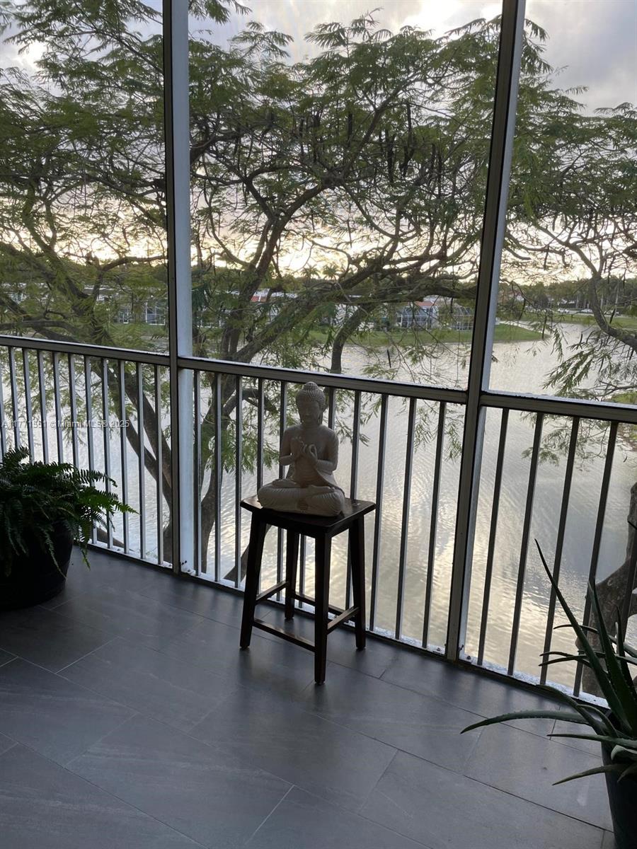 CAPTIVA CONDO B - Residential