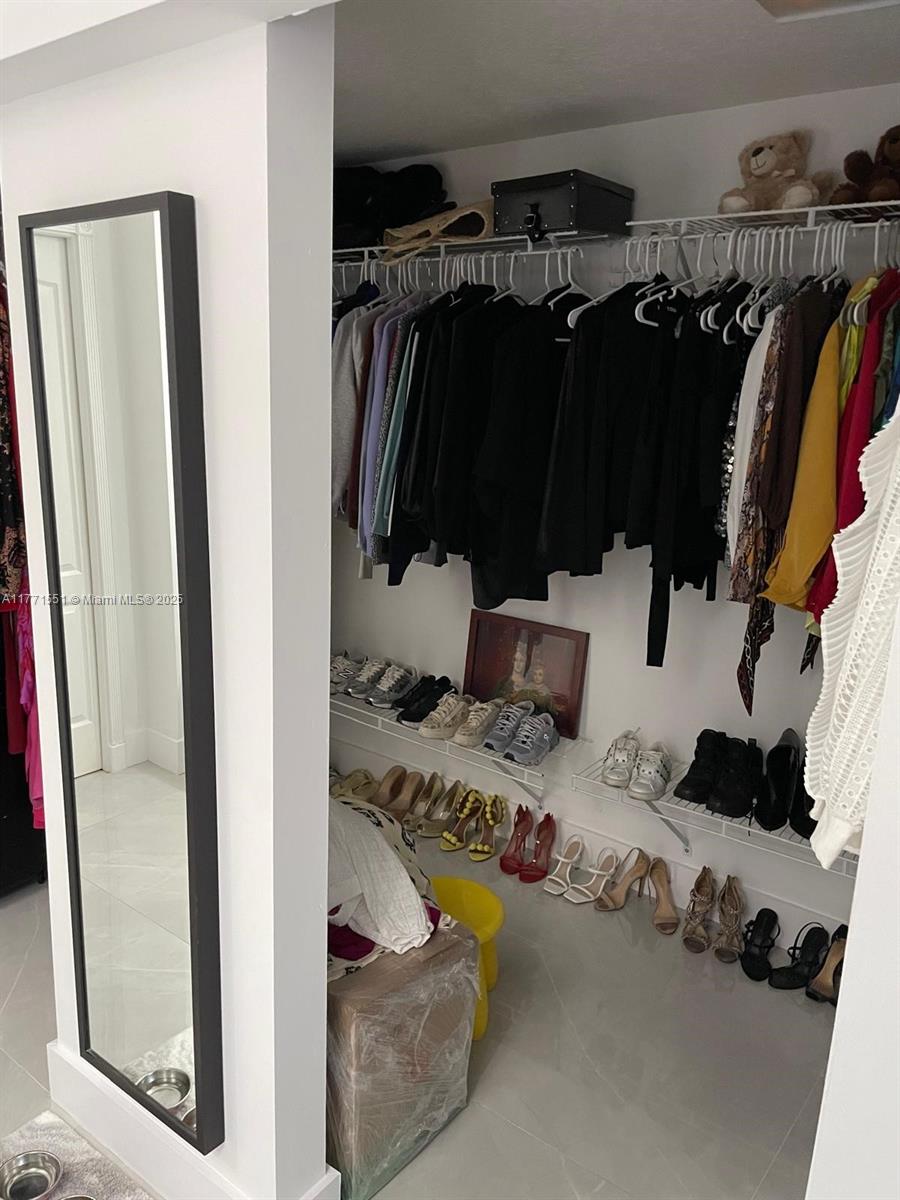 CAPTIVA CONDO B - Residential