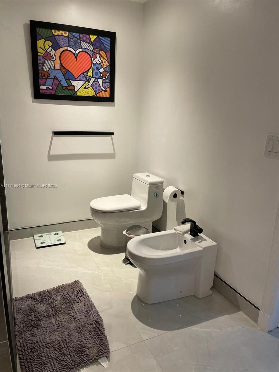 CAPTIVA CONDO B - Residential