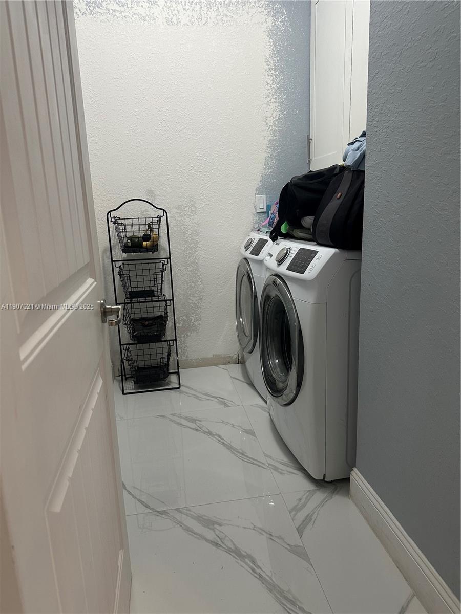 EVERGREEN GARDEN ESTATES - Residential Lease