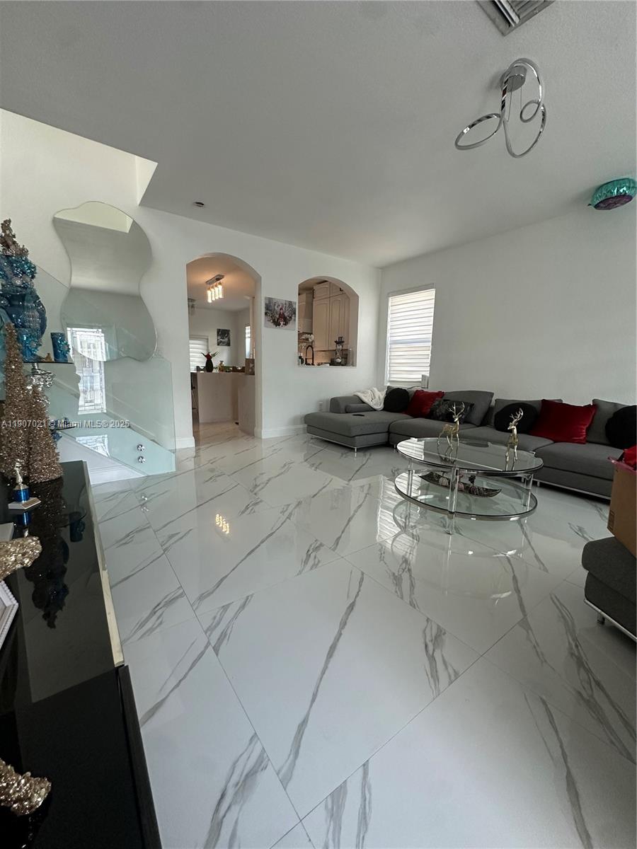 EVERGREEN GARDEN ESTATES - Residential Lease