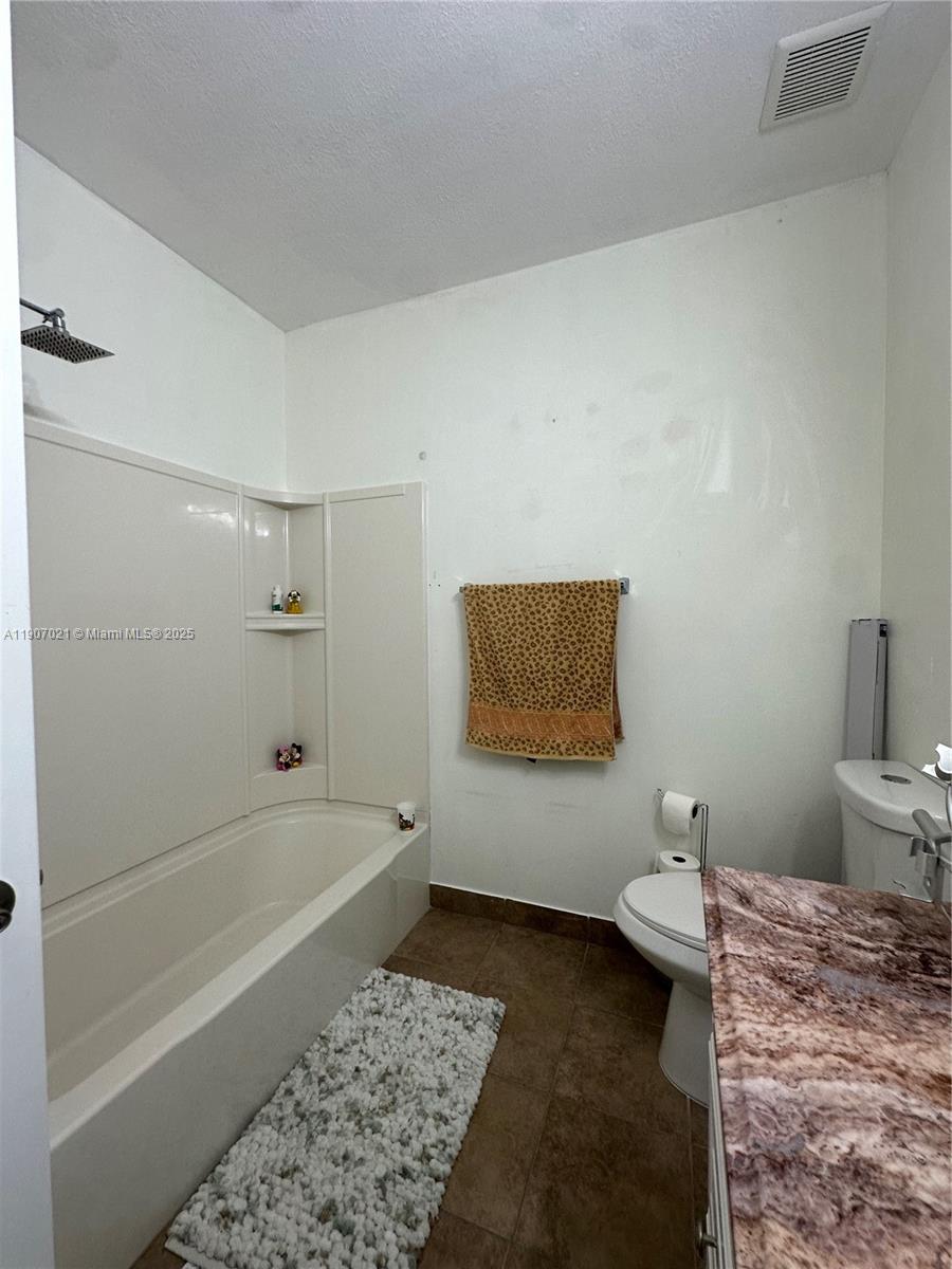 EVERGREEN GARDEN ESTATES - Residential Lease