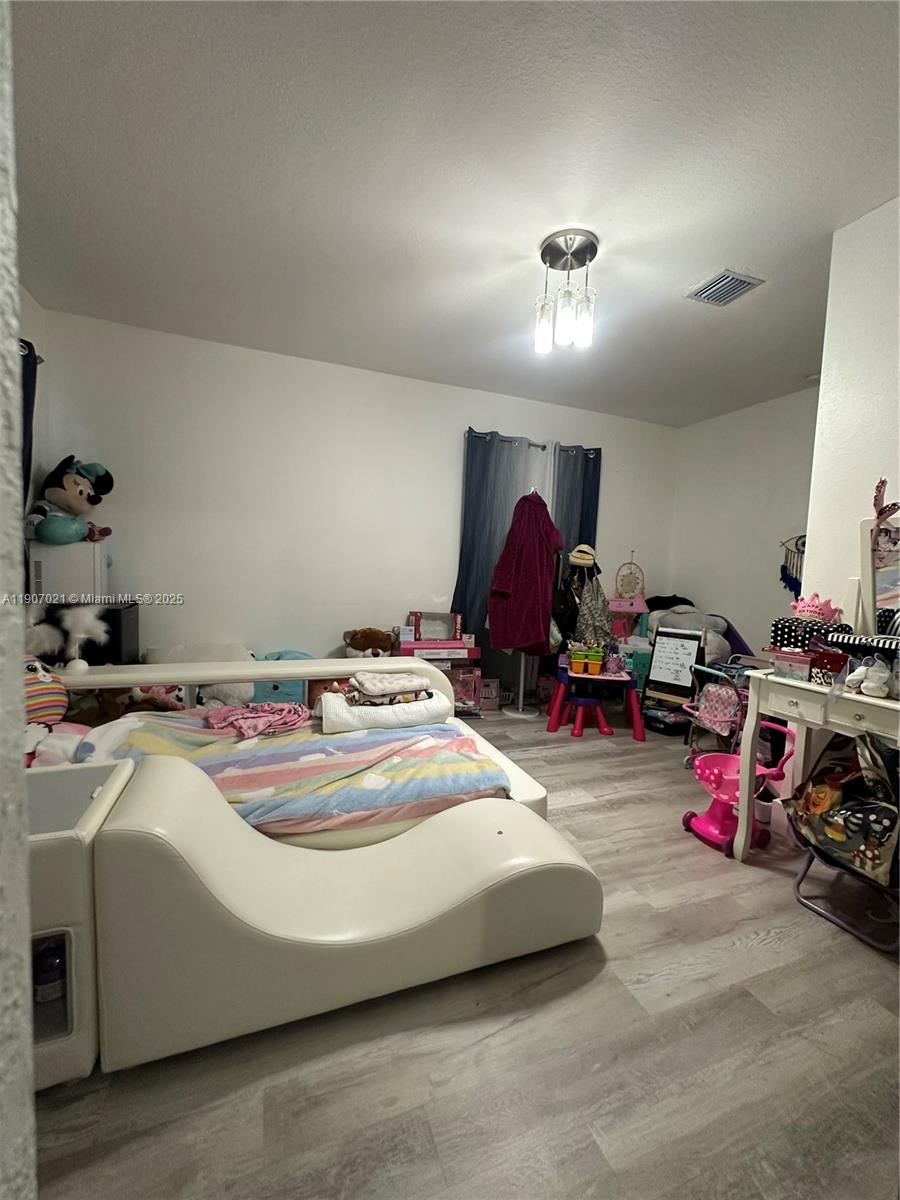 EVERGREEN GARDEN ESTATES - Residential Lease