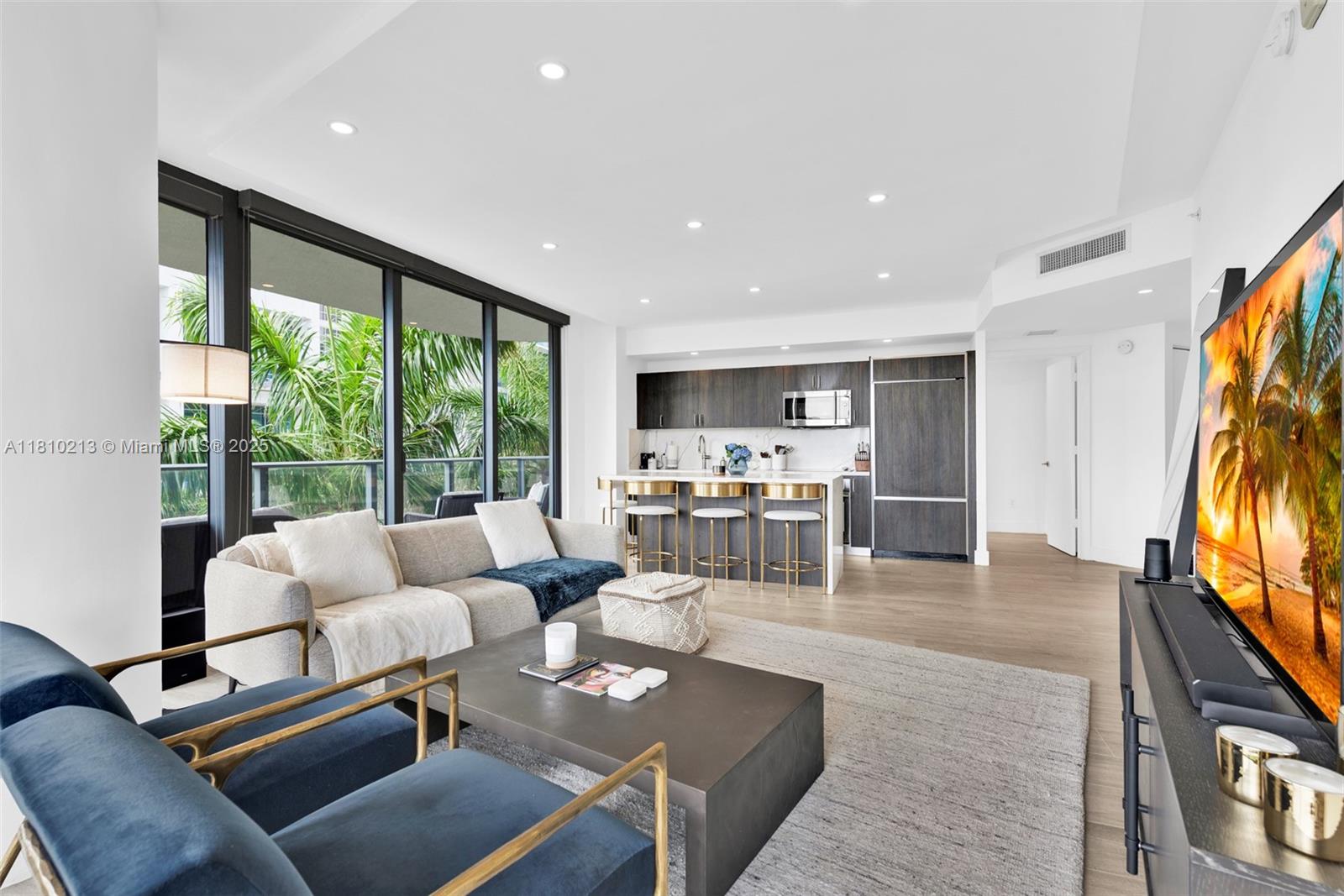 3401 MIDTOWN CONDO - Residential Lease