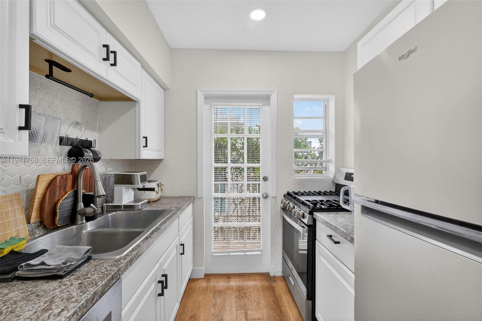 MERIDIAN COURT CONDO - Residential