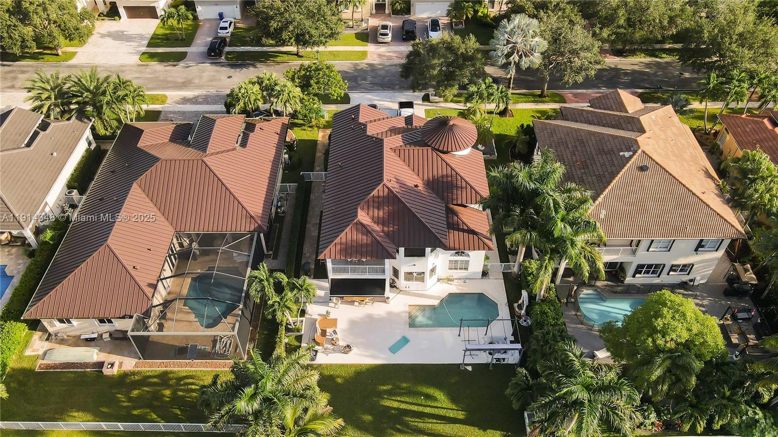 SUNSET LAKES PLAT ONE - Residential Lease