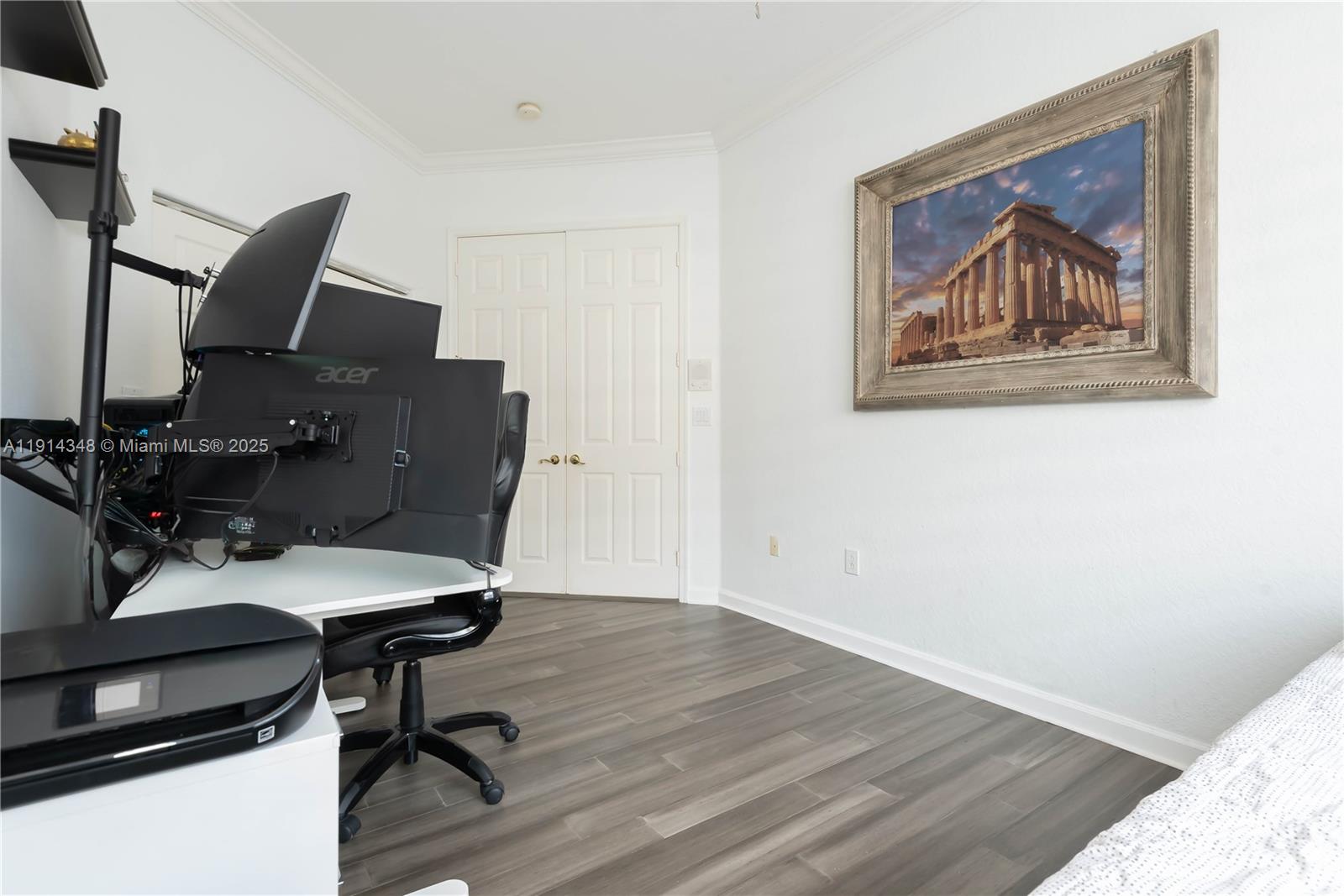 SUNSET LAKES PLAT ONE - Residential Lease