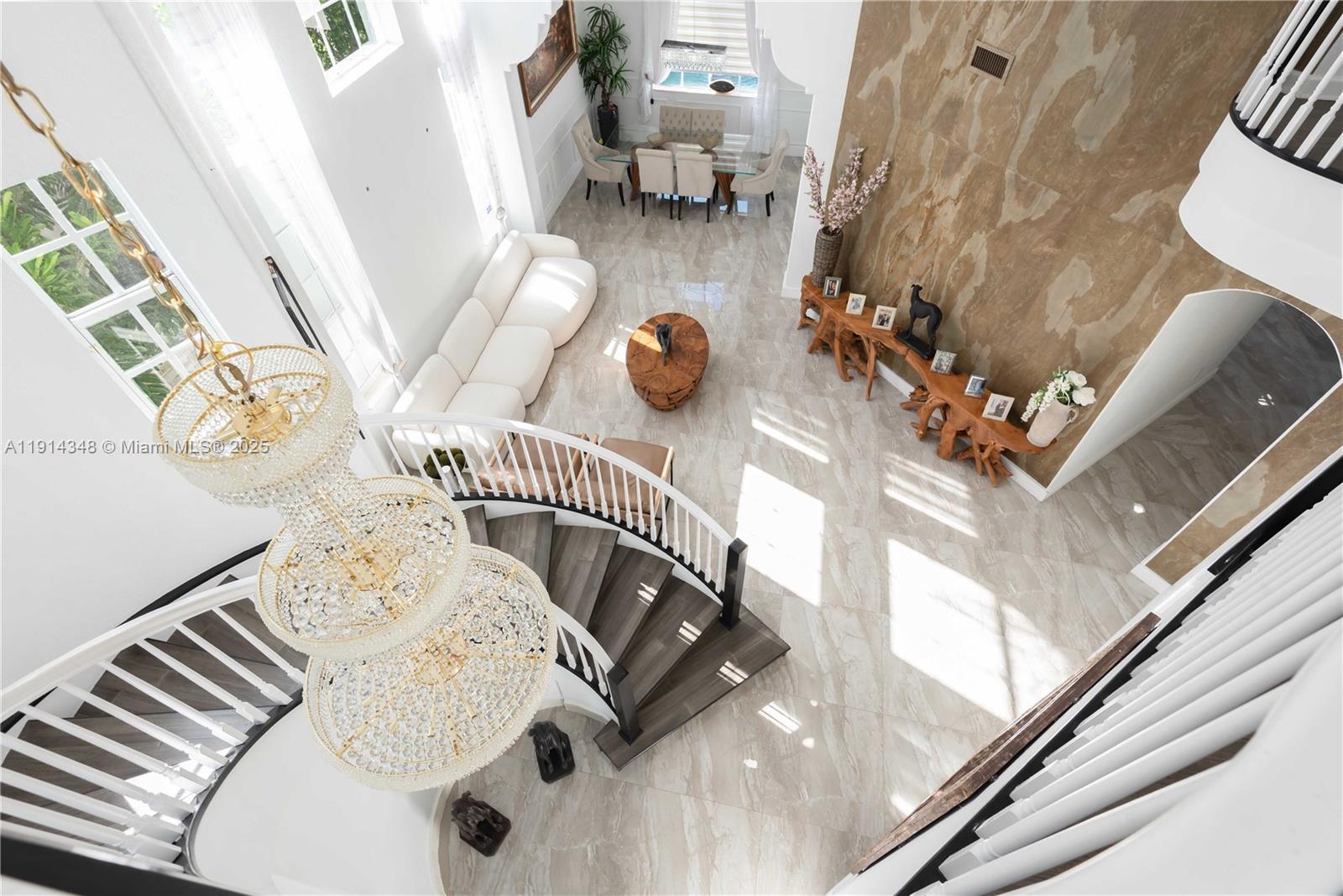 SUNSET LAKES PLAT ONE - Residential Lease