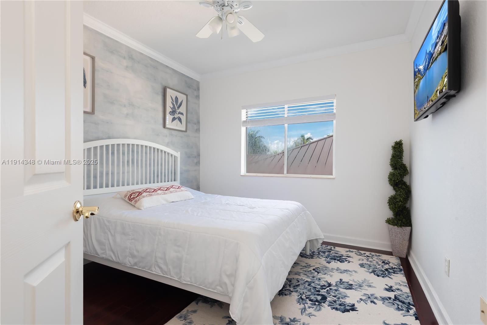 SUNSET LAKES PLAT ONE - Residential Lease