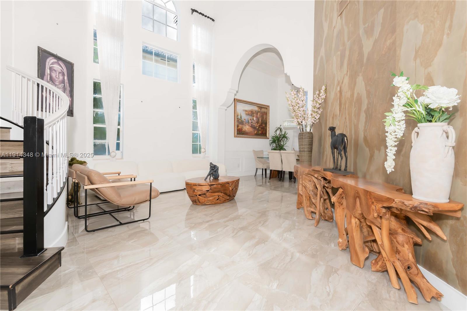 SUNSET LAKES PLAT ONE - Residential Lease