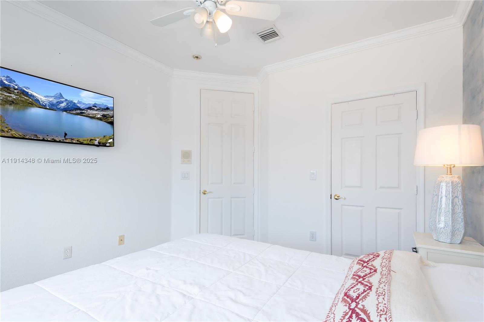 SUNSET LAKES PLAT ONE - Residential Lease