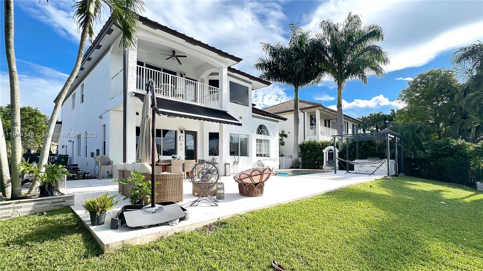 SUNSET LAKES PLAT ONE - Residential Lease