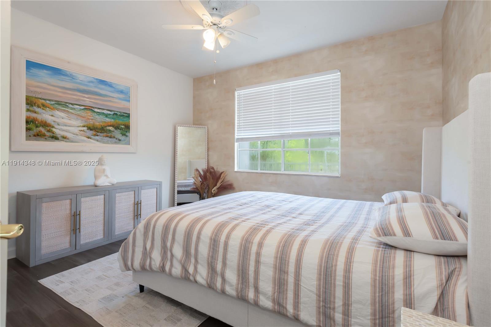 SUNSET LAKES PLAT ONE - Residential Lease