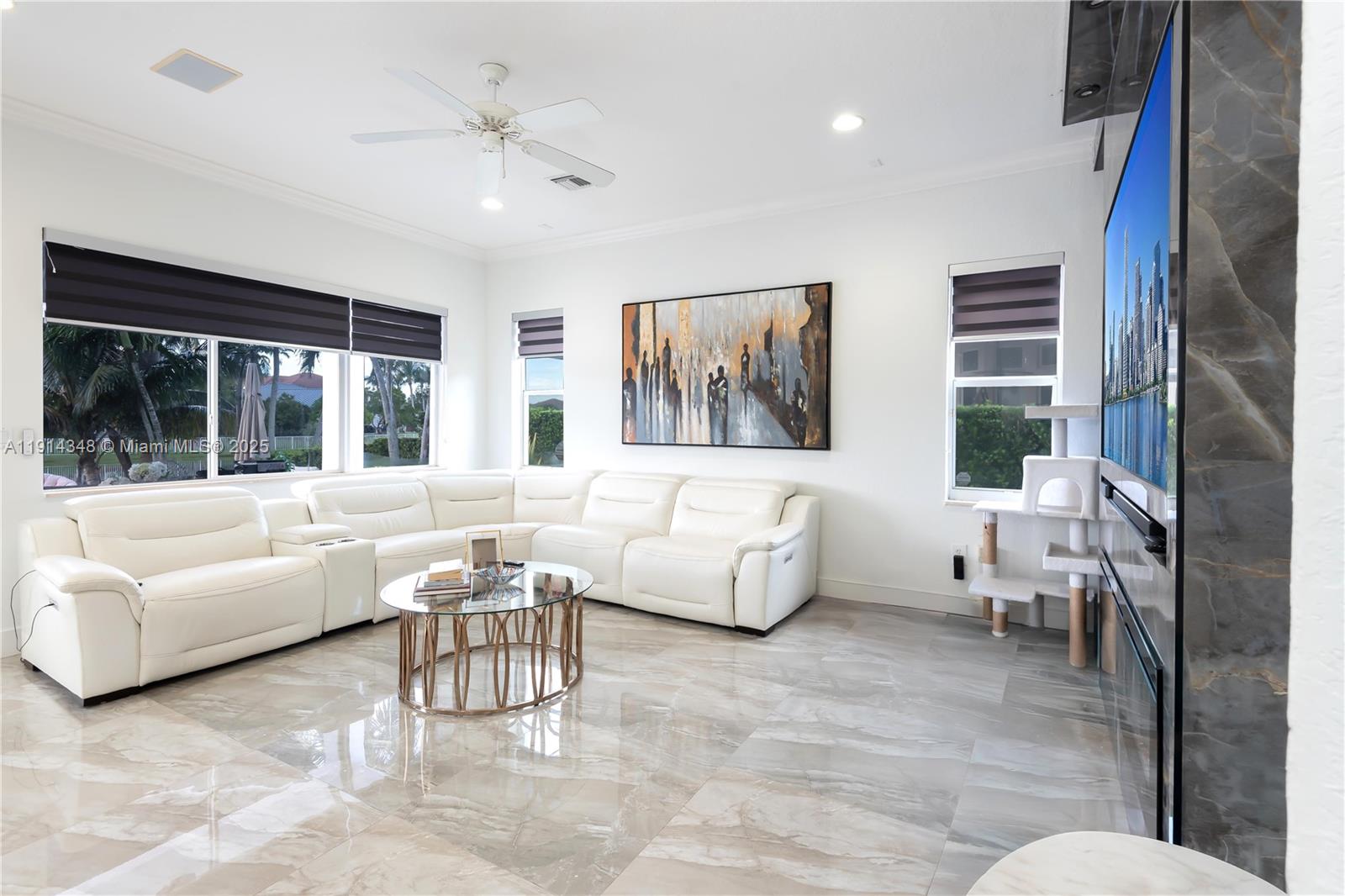 SUNSET LAKES PLAT ONE - Residential Lease