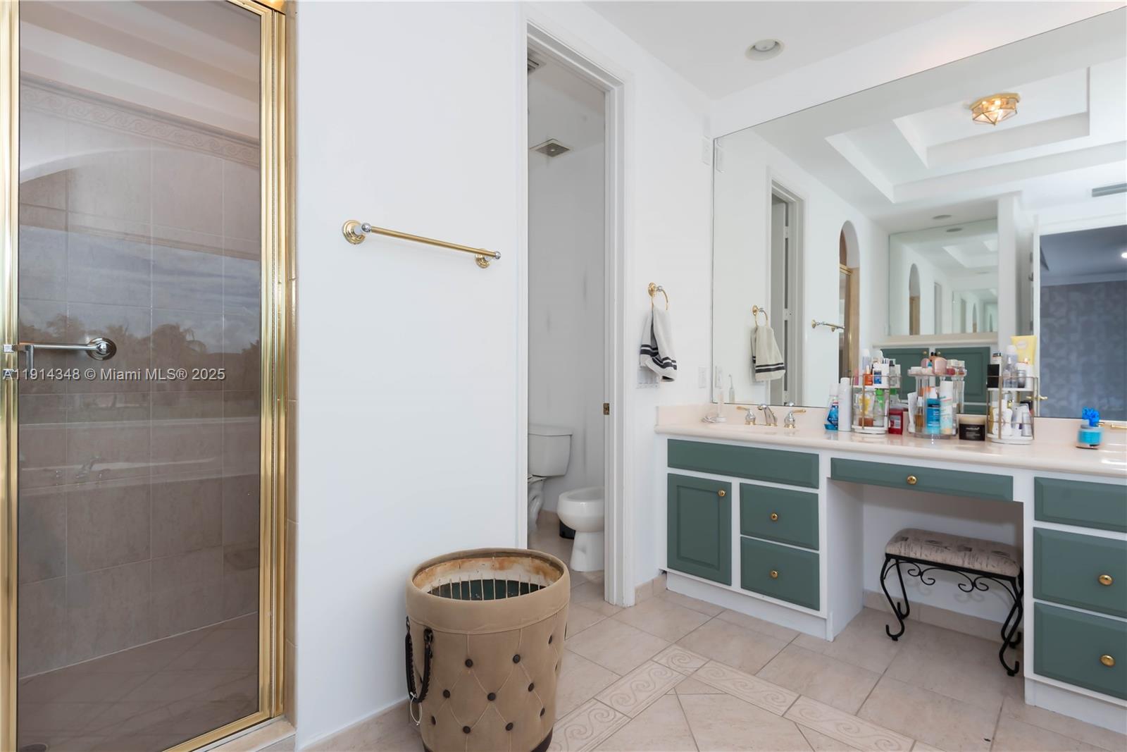 SUNSET LAKES PLAT ONE - Residential Lease