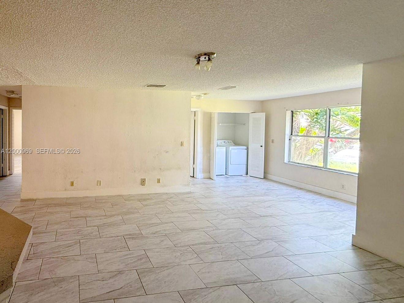 CORAL KEY CONDO - Residential