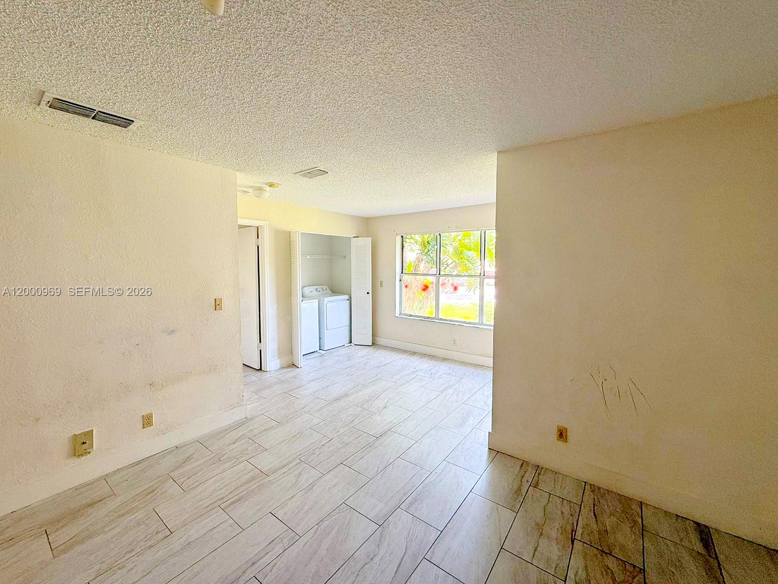 CORAL KEY CONDO - Residential