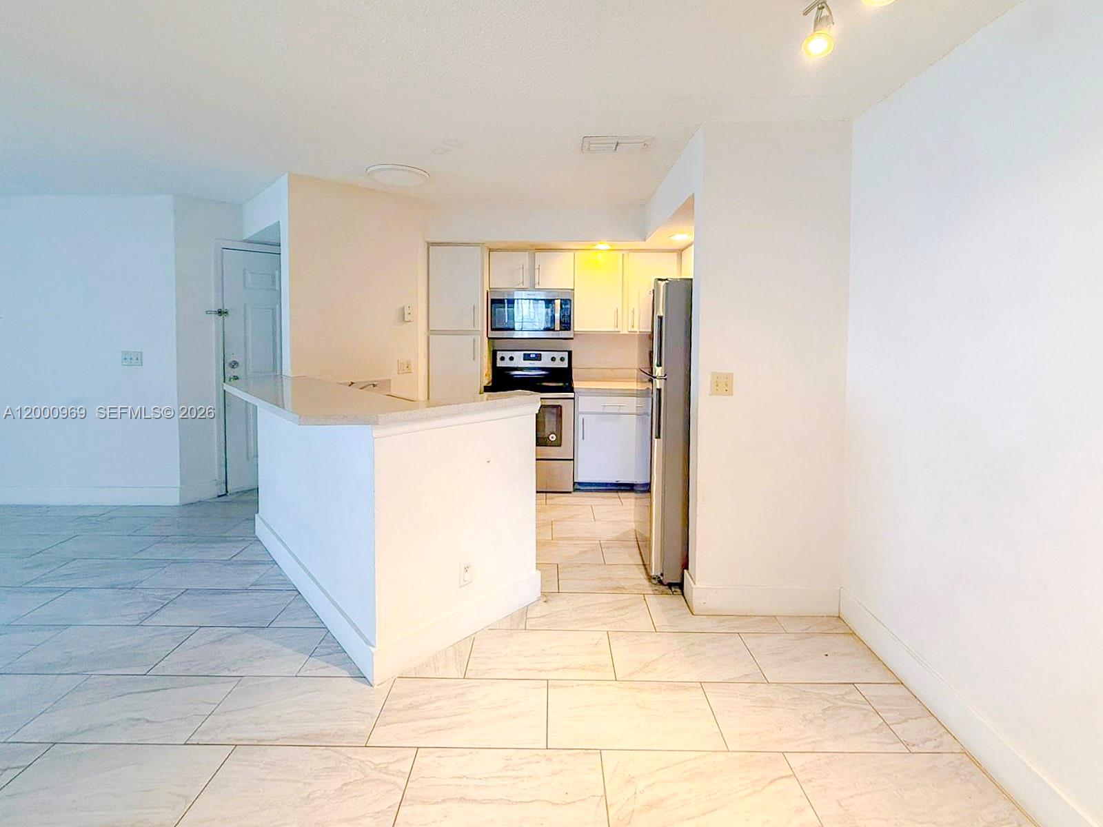 CORAL KEY CONDO - Residential