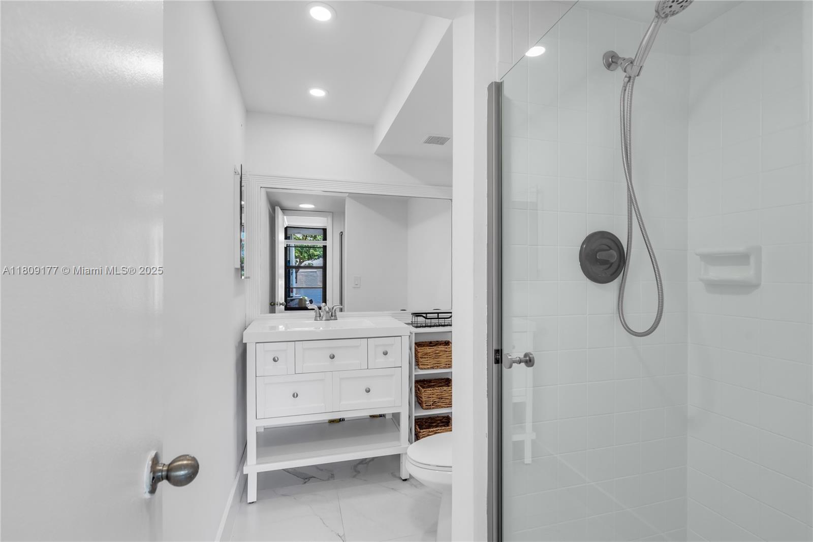 BOCA BAYOU CONDO - Residential Lease