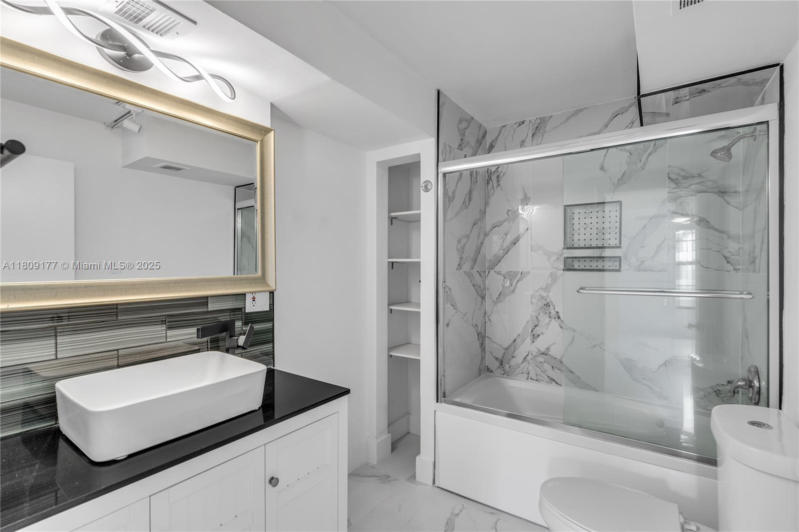 BOCA BAYOU CONDO - Residential Lease