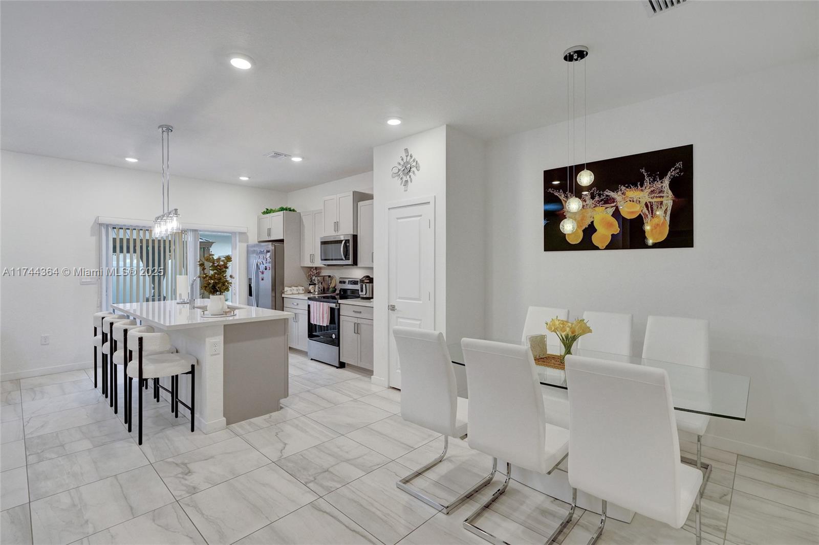 CEDAR AT KEYS GATE - Residential