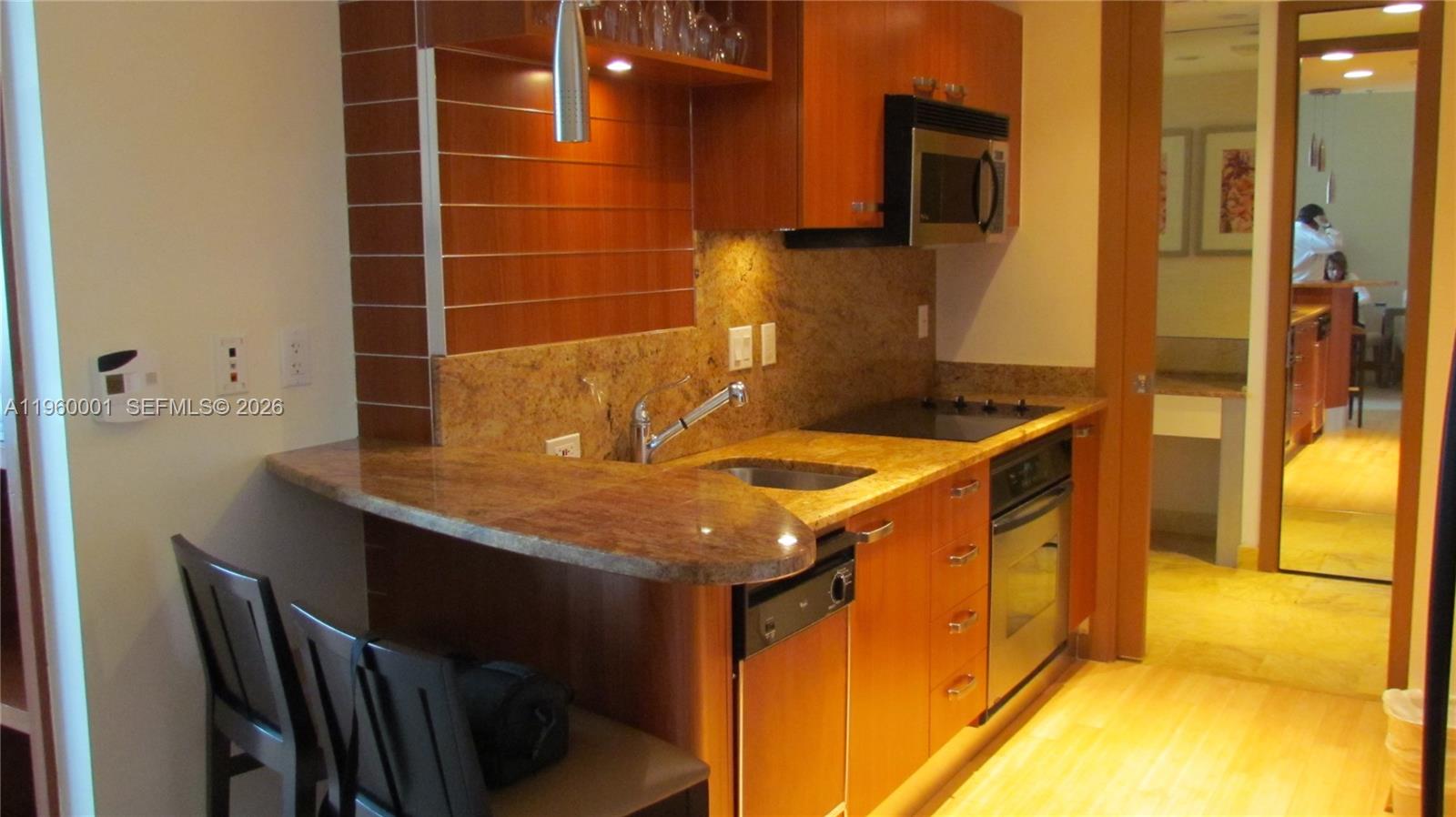 MAYFIELD CONDO - Residential