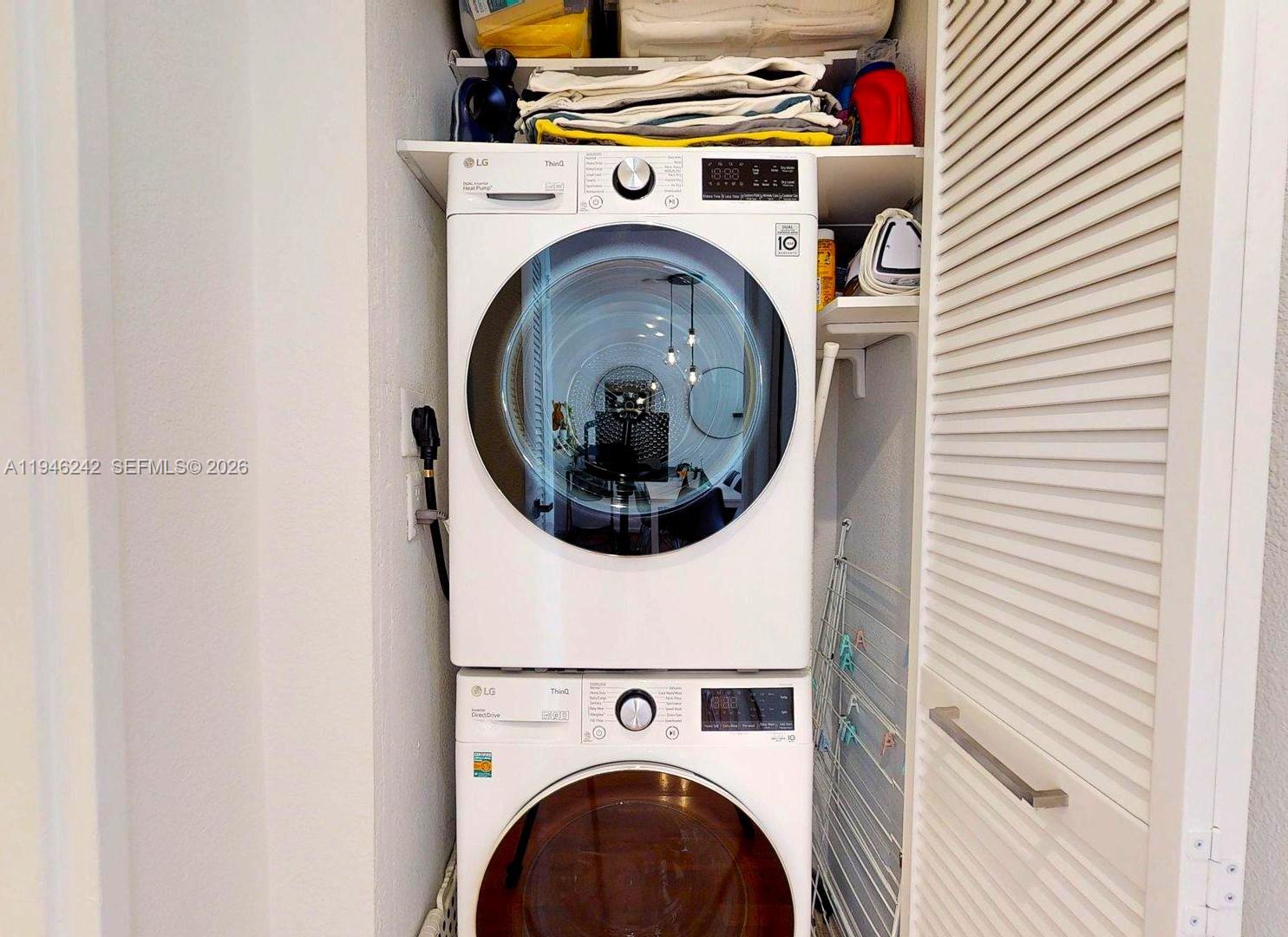 5600 CONDO - Residential