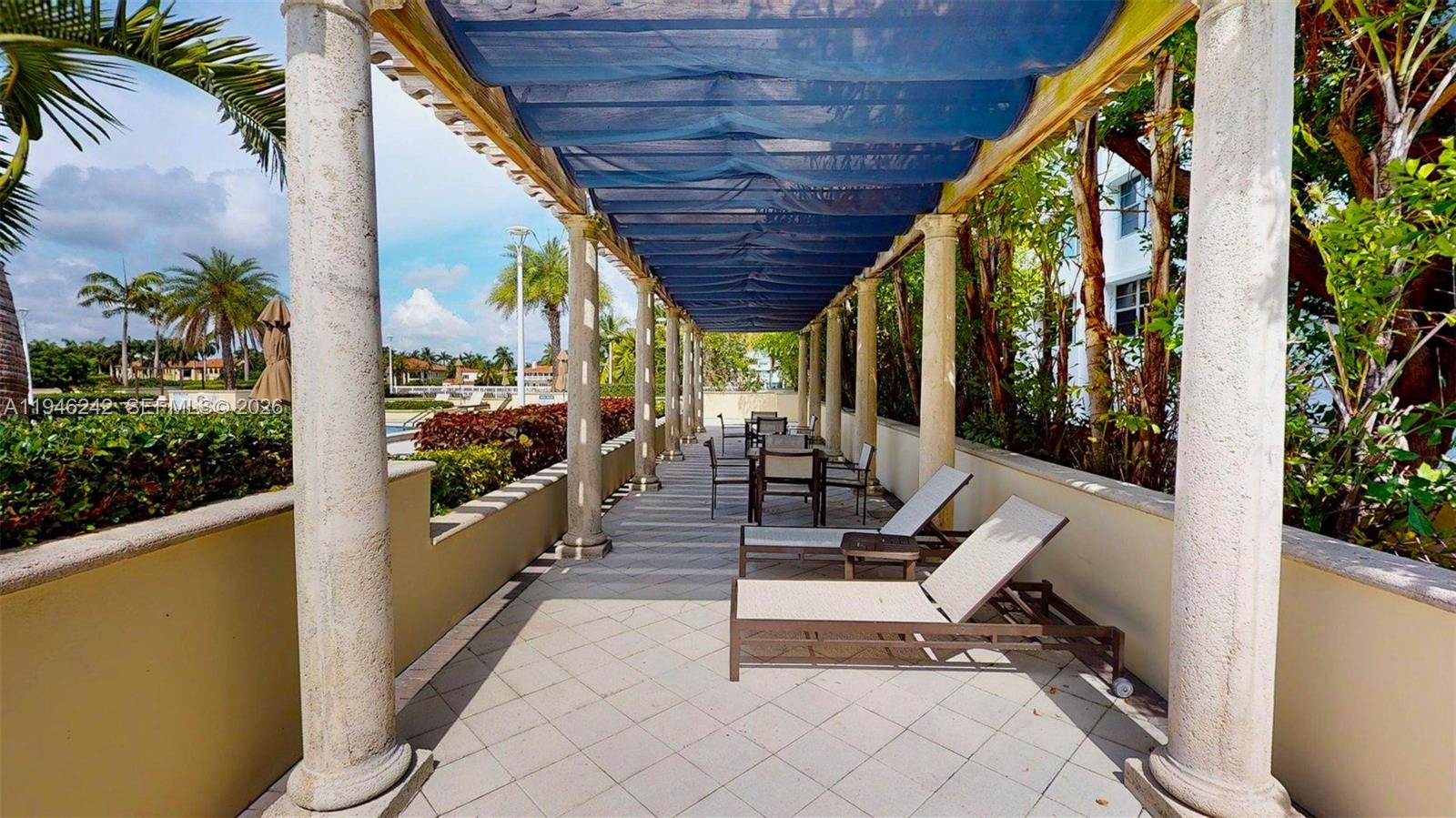 5600 CONDO - Residential