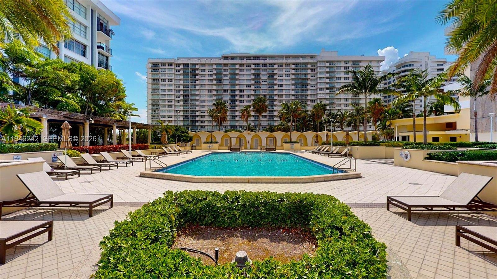 5600 CONDO - Residential