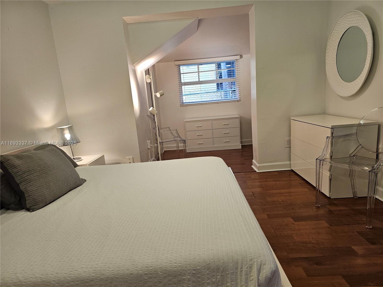 LINCOLN SUB - Residential Lease