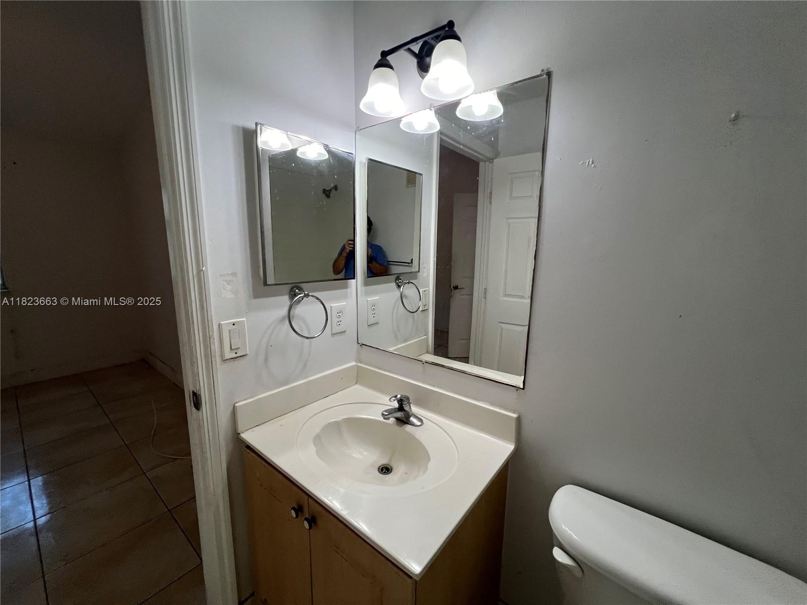 VENETIA GARDENS CONDO - Residential