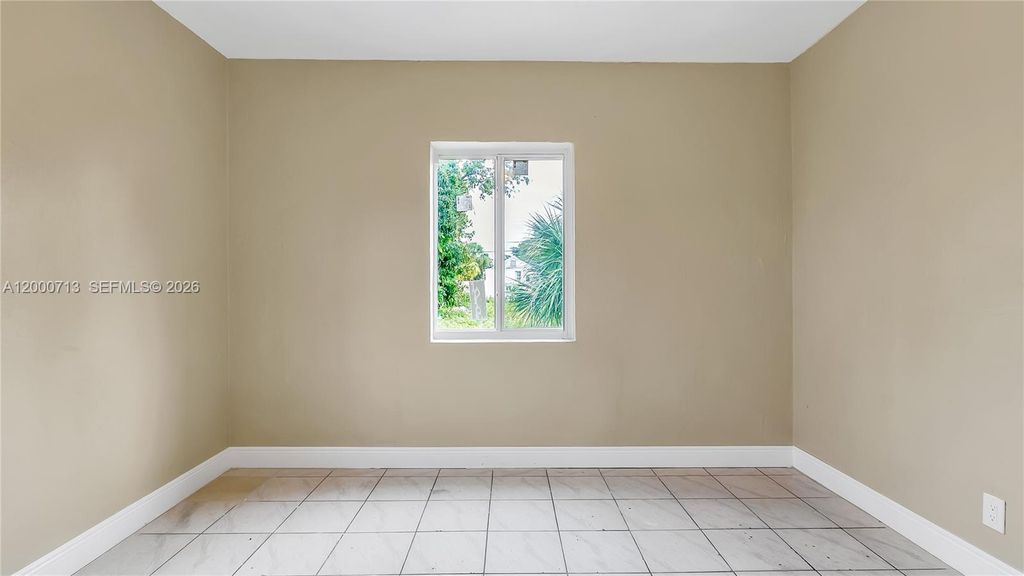 Photo of 128 NE 7th St, Pompano Beach, FL 33060 (MLS # A12000713)