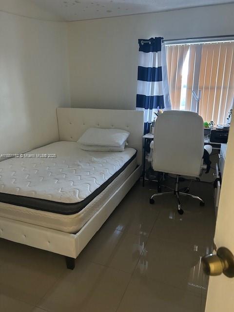 BRENTWOOD WEST TOWNHOUSES - Residential Lease