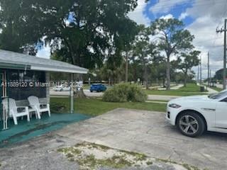 OAKLAND PARK SECOND ADD - Residential