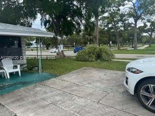 OAKLAND PARK SECOND ADD - Residential