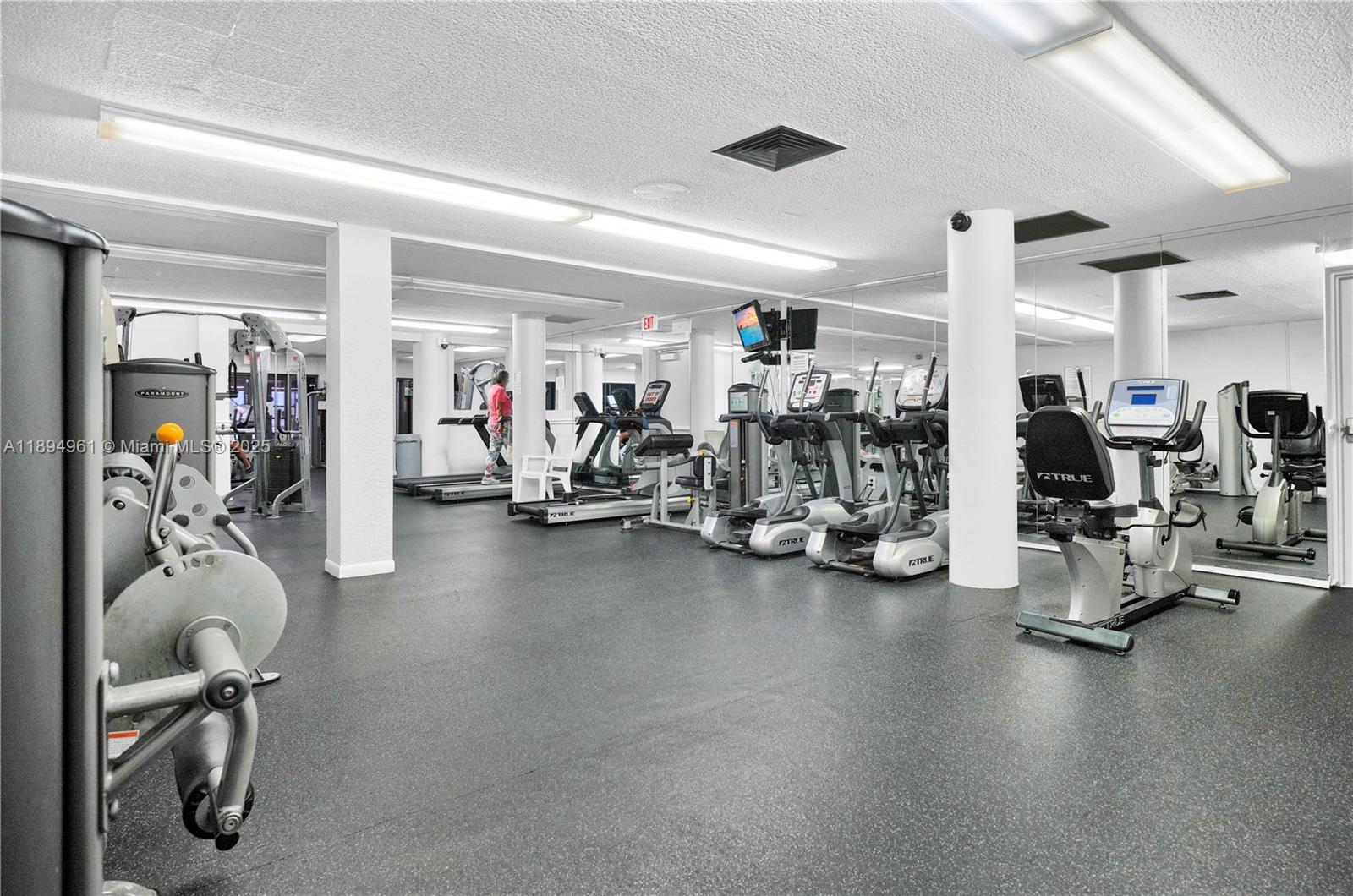 HEMISPHERES CONDO - Residential Lease