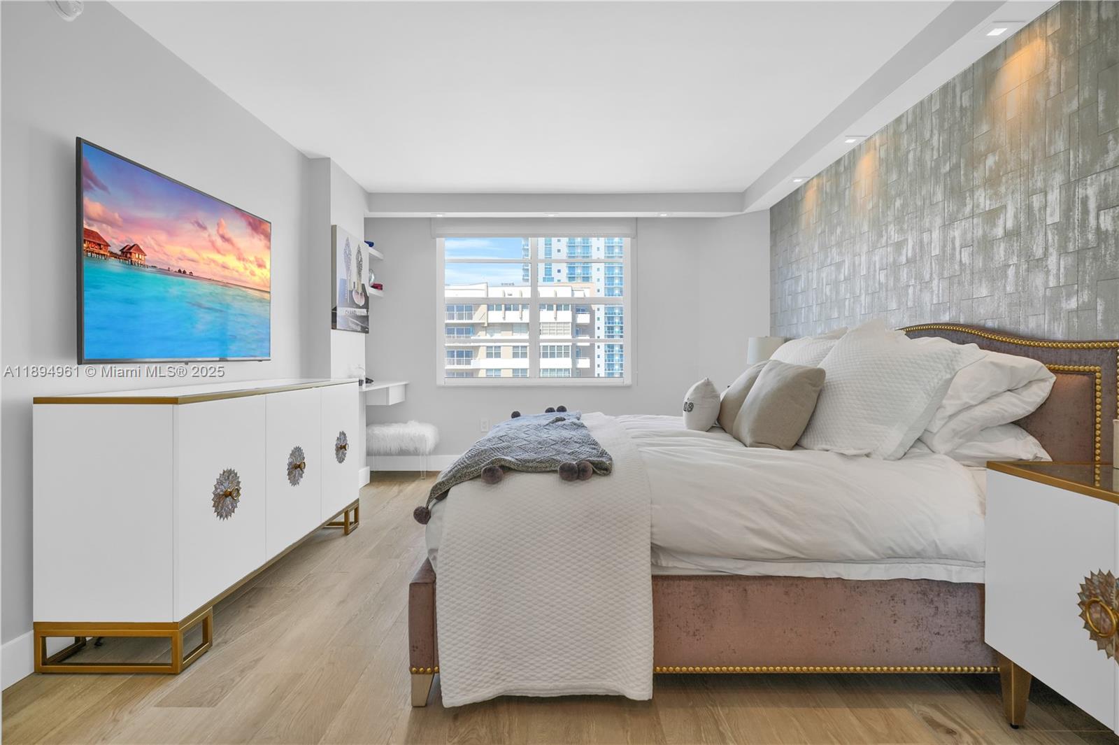 HEMISPHERES CONDO - Residential Lease