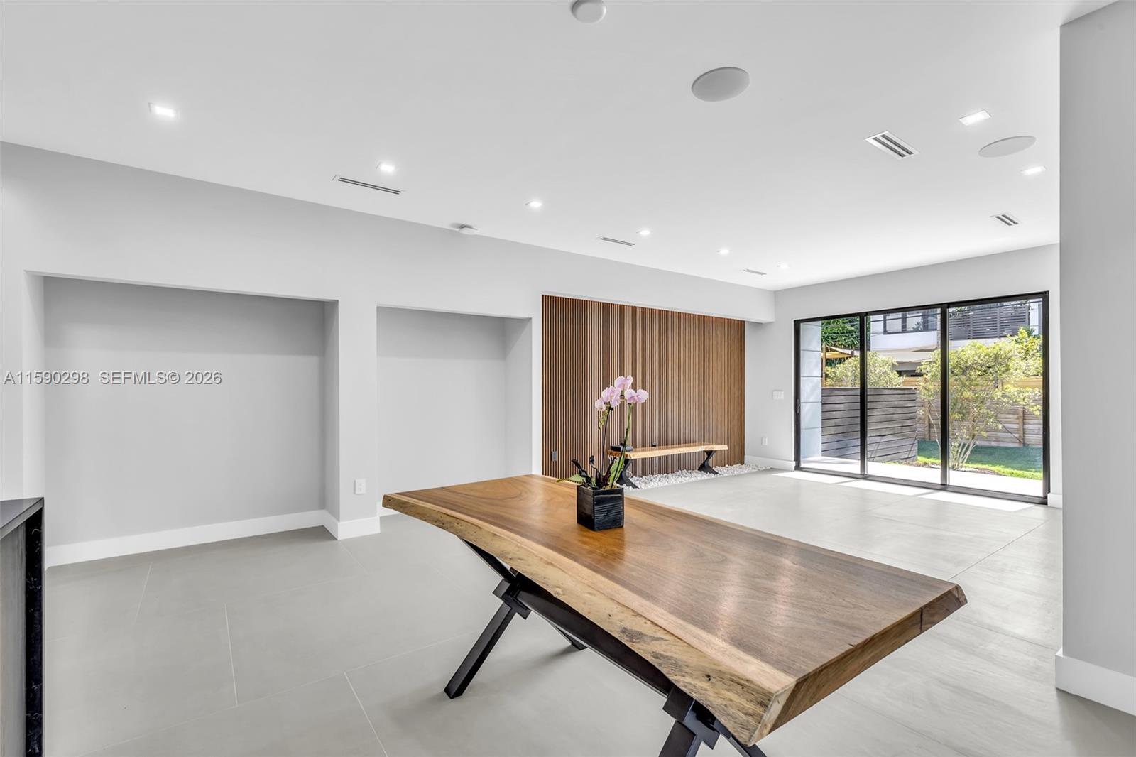 LAUDERDALE - Residential