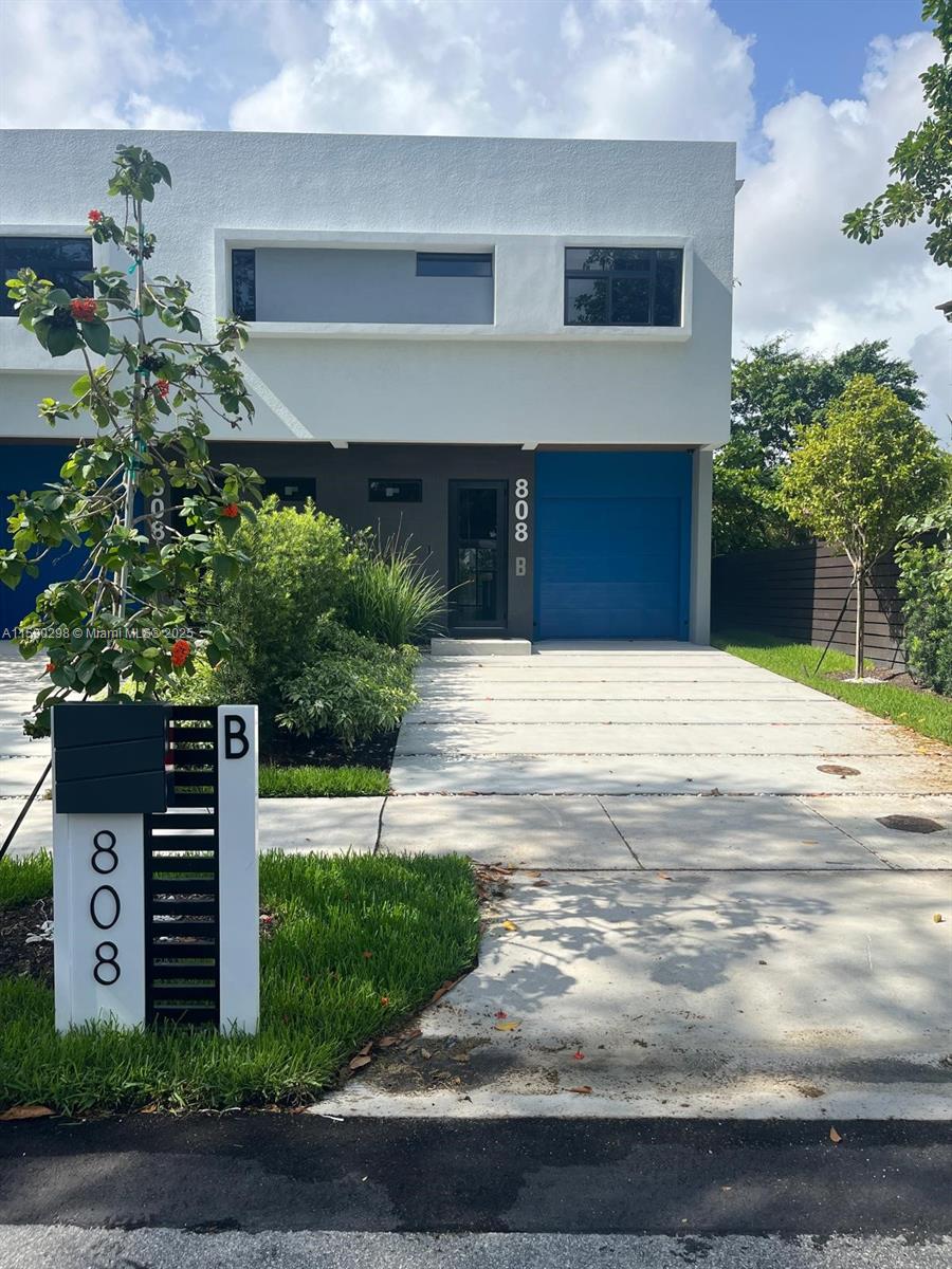 Property for Sale at 808 Sw 9th St 808-B, Fort Lauderdale, Broward County, Florida - Bedrooms: 3 
Bathrooms: 3  - $1,245,000