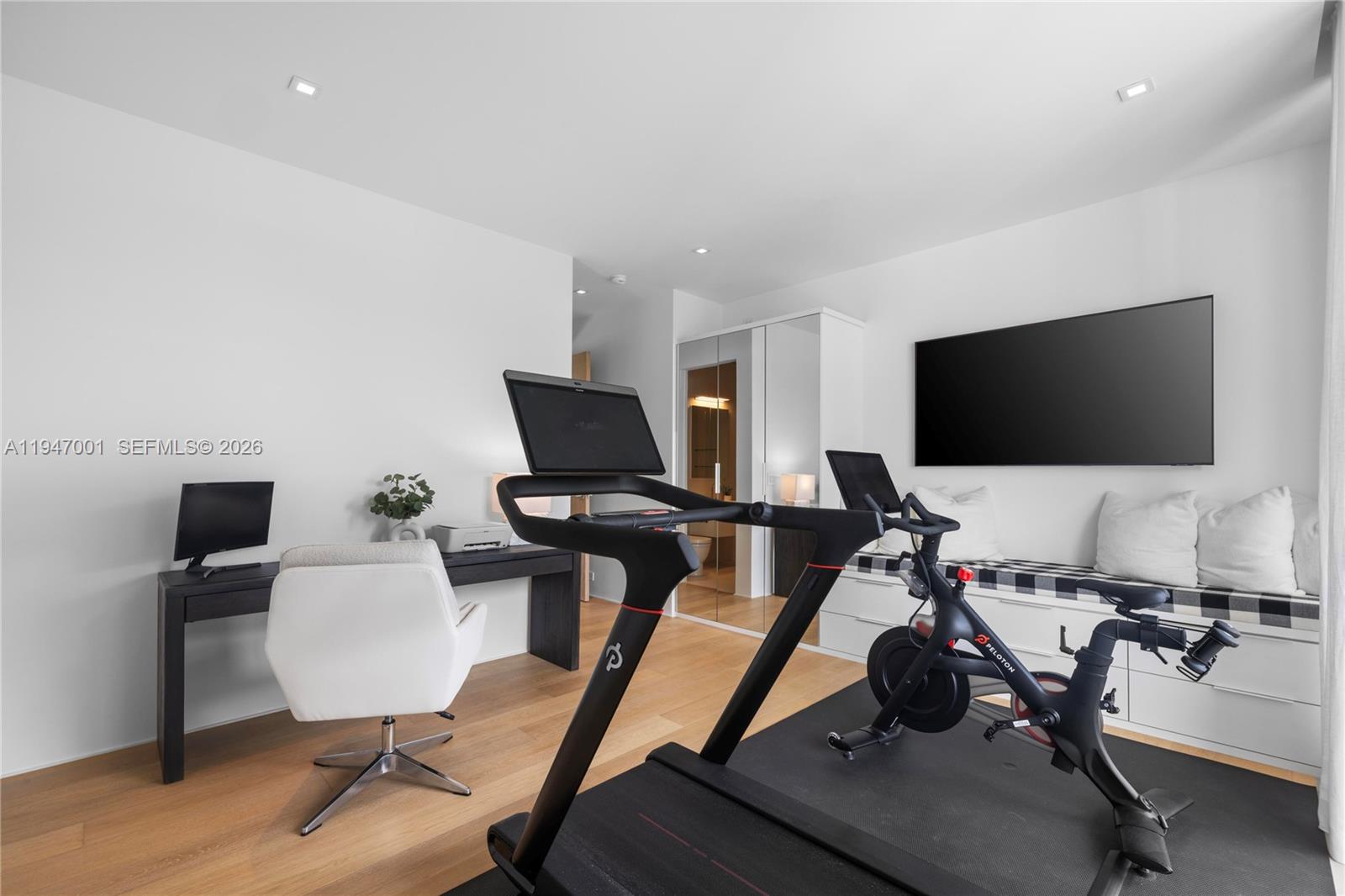 NAUTILUS SUB - Residential