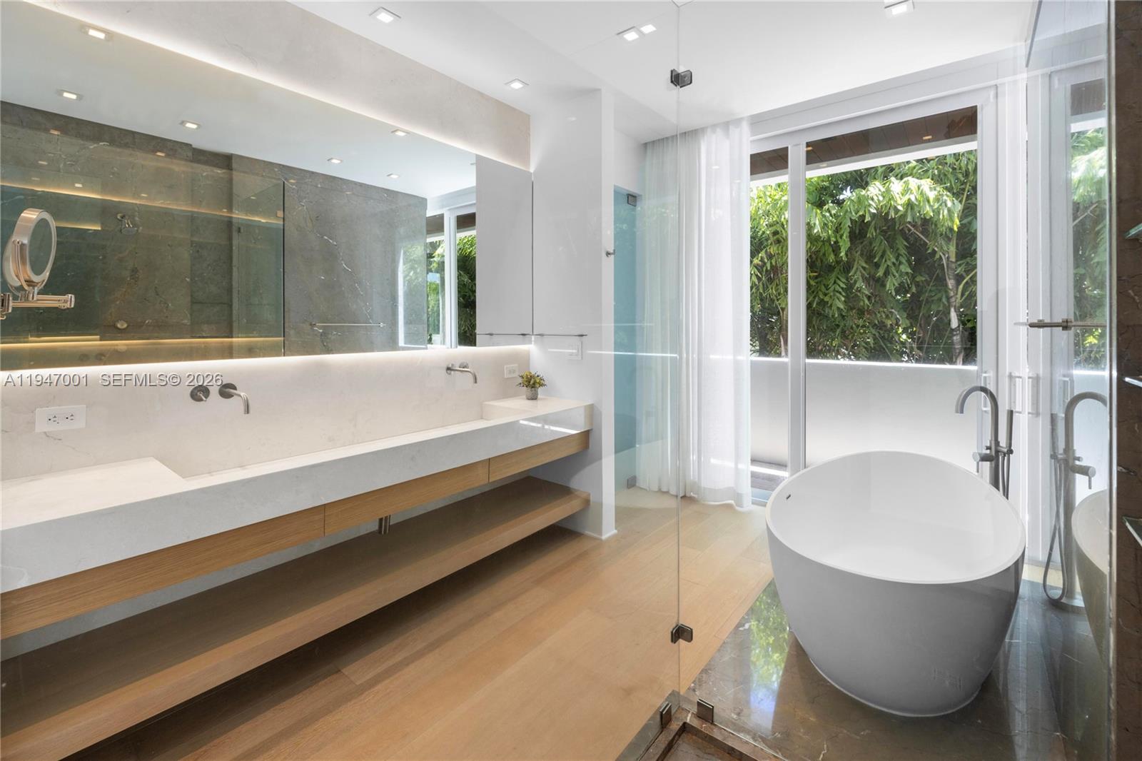 NAUTILUS SUB - Residential