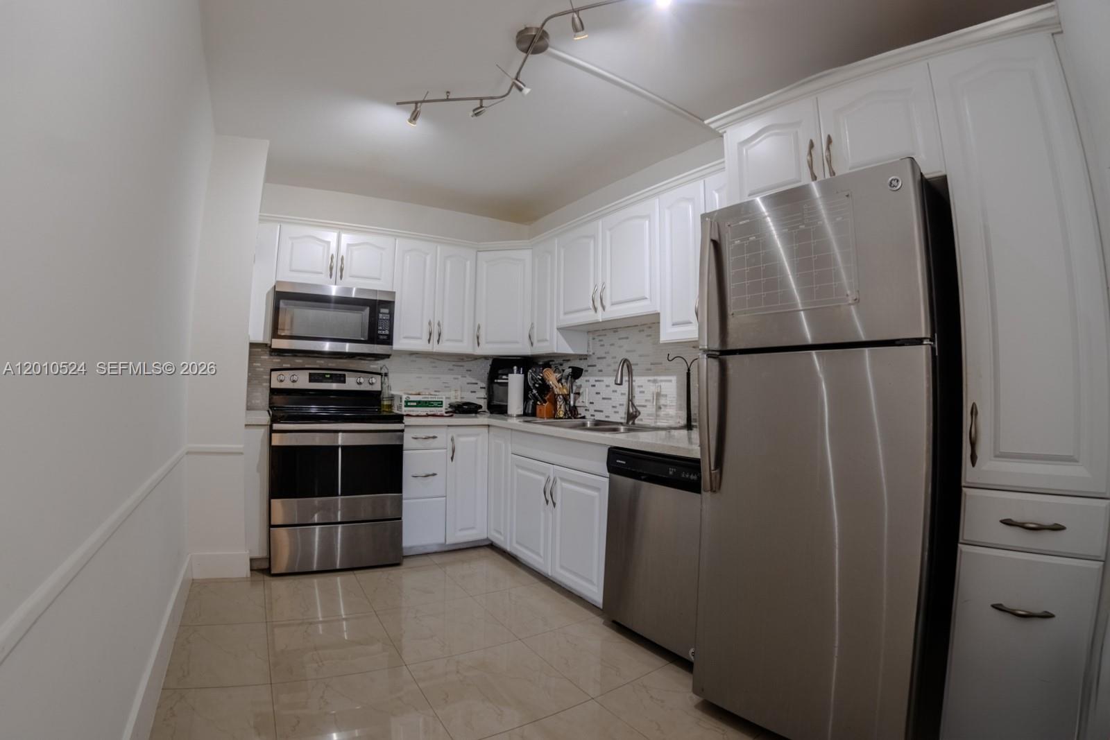 BONAVIDA CONDO - Residential