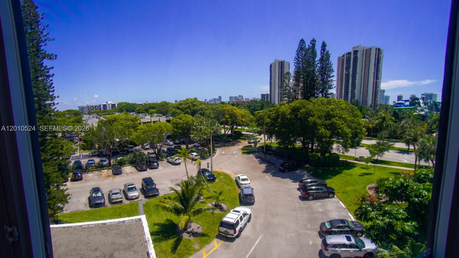 BONAVIDA CONDO - Residential