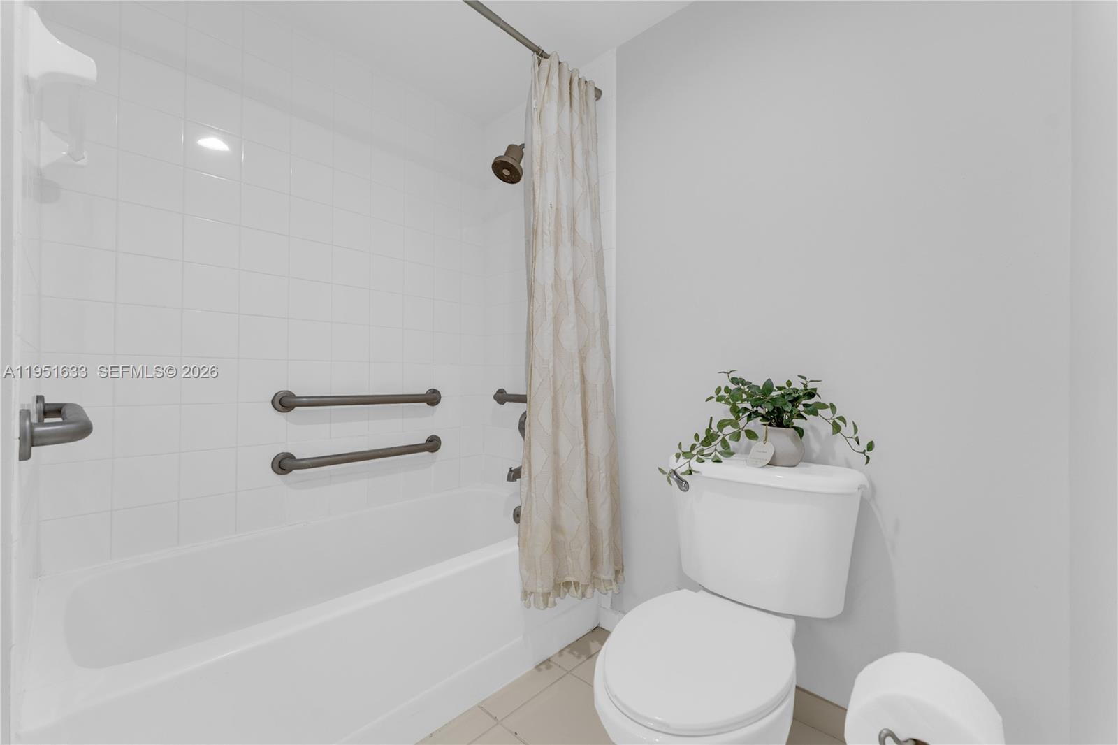 EL-AD RESIDENCES AT MIRAM - Residential