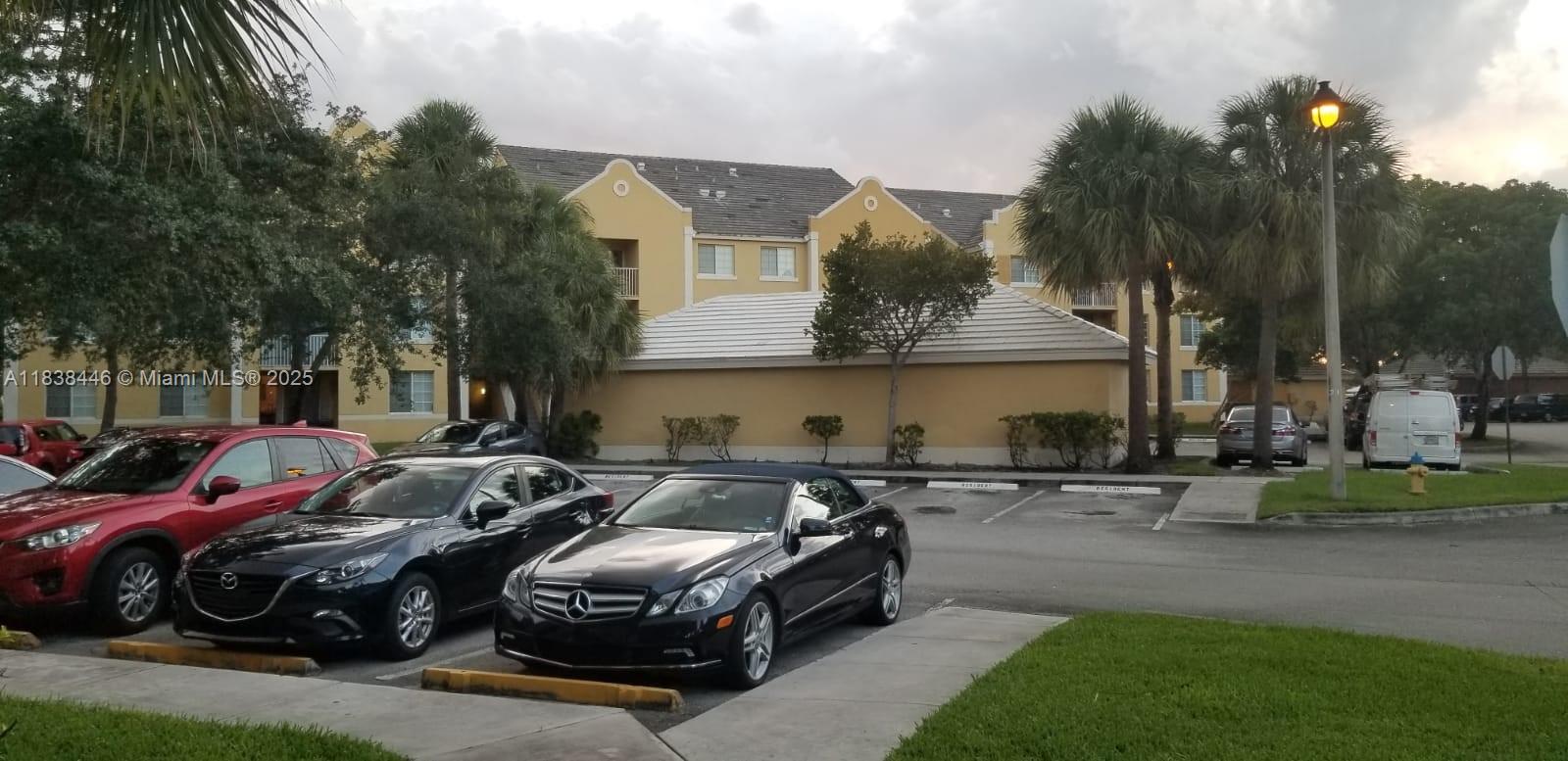 DEVONAIRE CONDO AT PEMBRO - Residential Lease