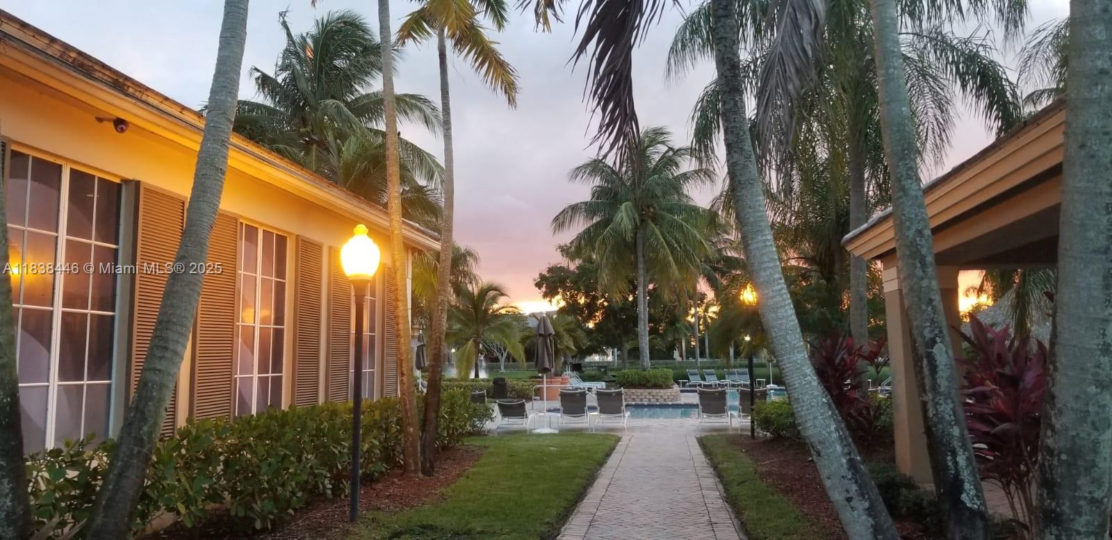 DEVONAIRE CONDO AT PEMBRO - Residential Lease