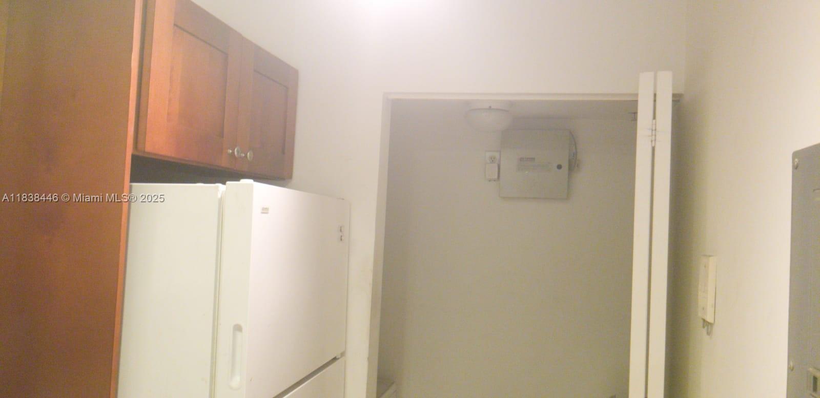 DEVONAIRE CONDO AT PEMBRO - Residential Lease