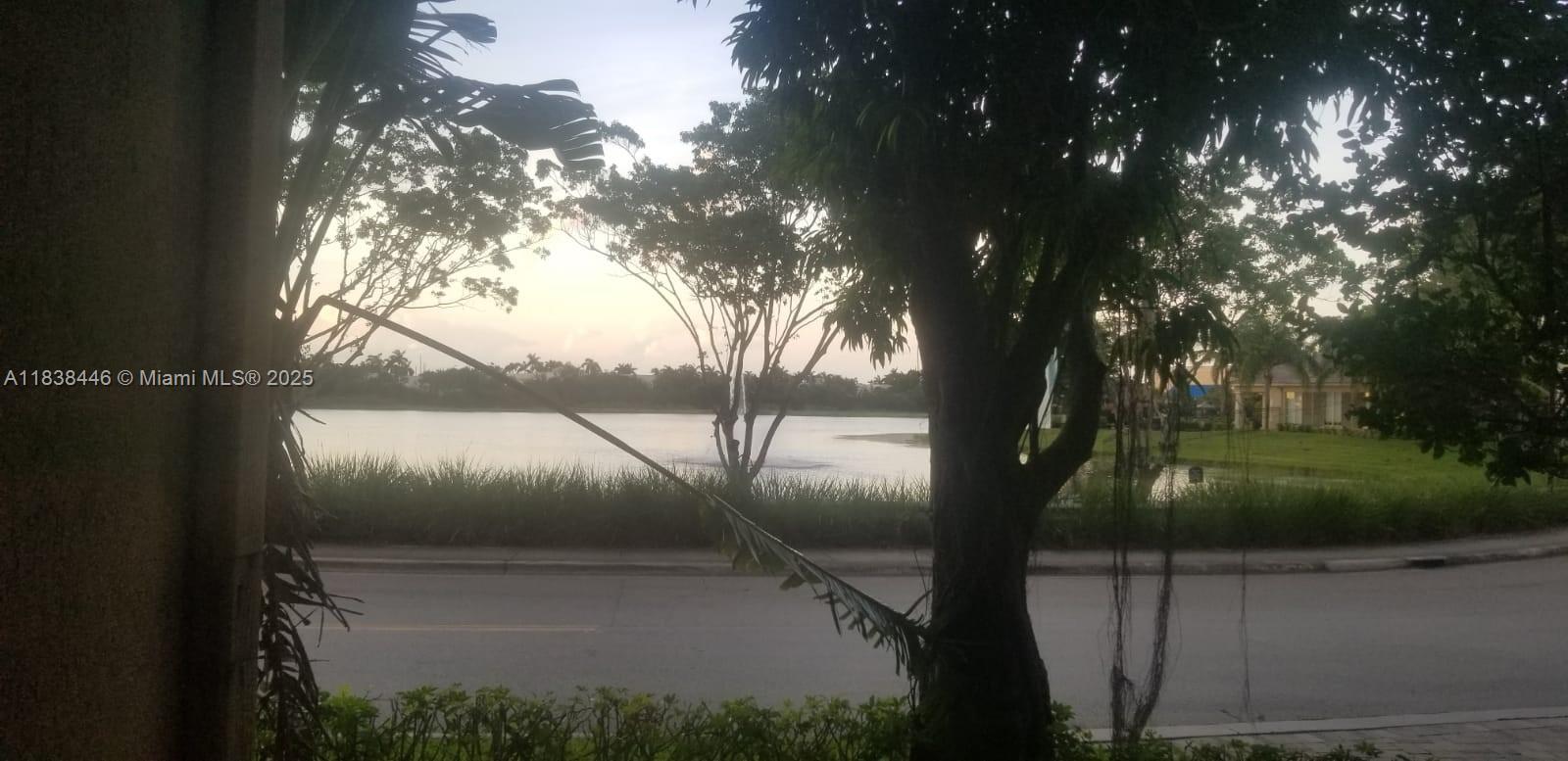 DEVONAIRE CONDO AT PEMBRO - Residential Lease