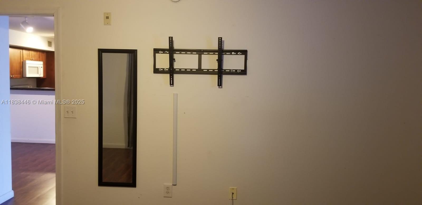 DEVONAIRE CONDO AT PEMBRO - Residential Lease